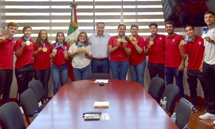 Incentiva Toño Astiazarán a medallistas de los Juegos Centroamericanos y del Caribe 2023