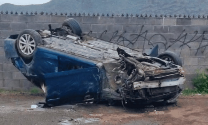 Accidente carretero en la salida norte de Guaymas deja dos personas lesionadas